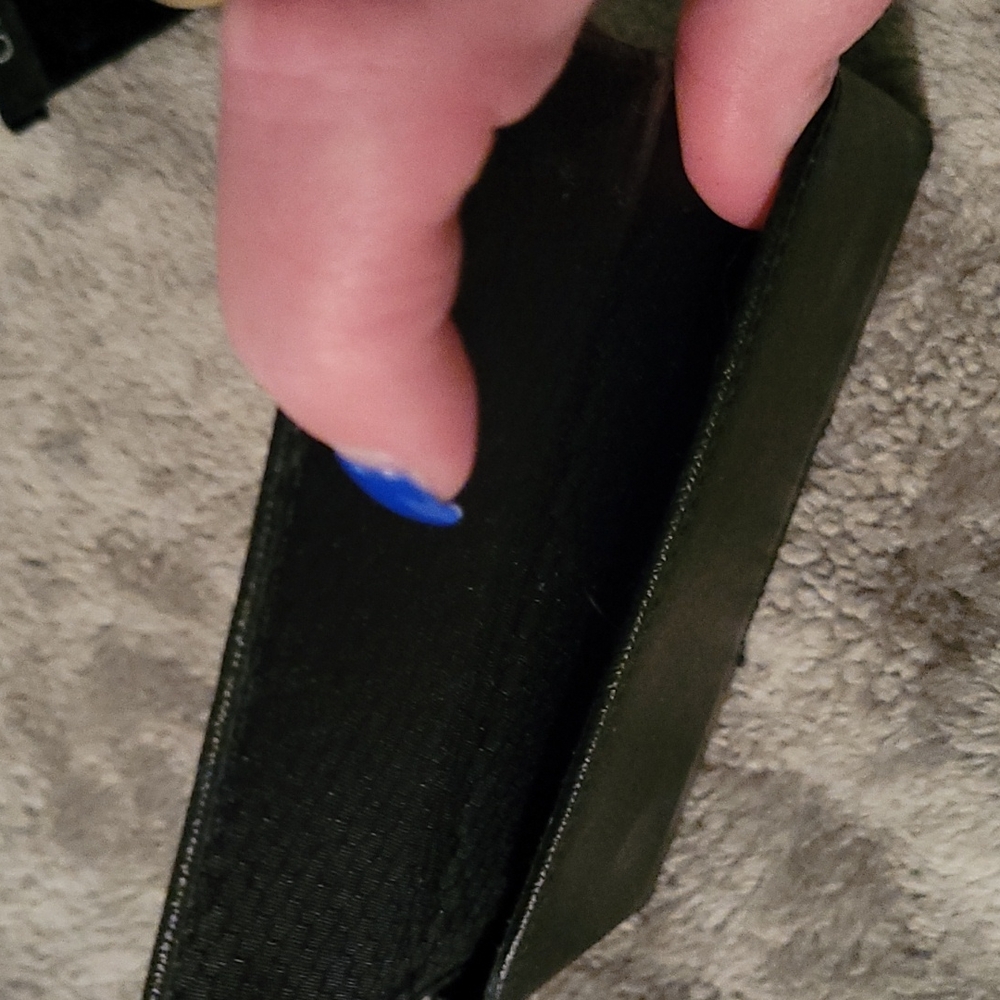 Phone case - Picture 4 of 4